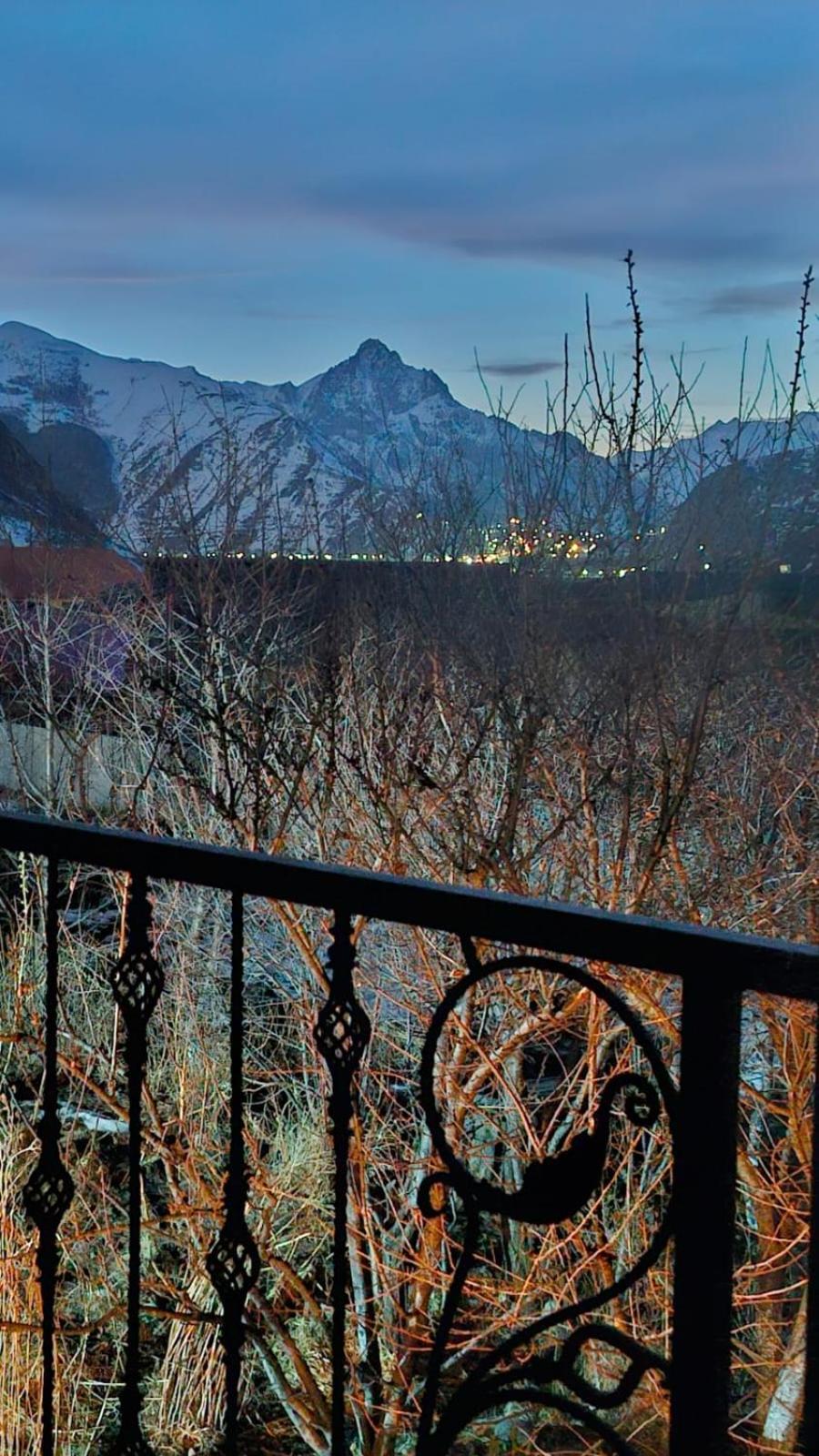 Maiko Guest House Kazbegi Exterior foto